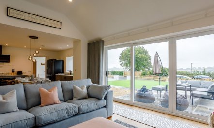 4 Bed in Torrington 6