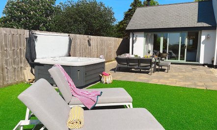 4 Bed in Torrington 1