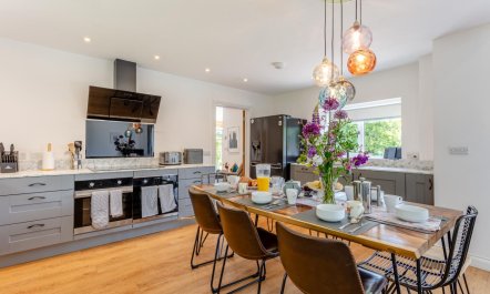 4 Bed in Torrington 7