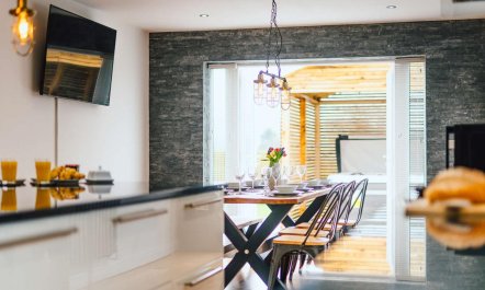 4 Bed in Caernarfon 2