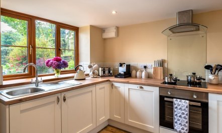 2 Bed in Abergavenny 9