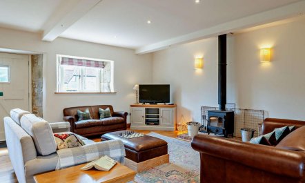 3 Bed in Melbury Abbas 5