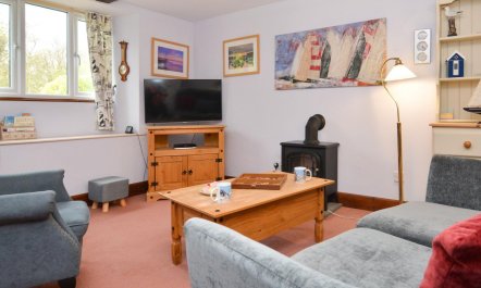 1 Bed in Lyme Regis 2