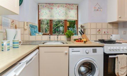 1 Bed in Lyme Regis 9