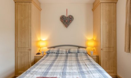 2 Bed in Aberystwyth 5