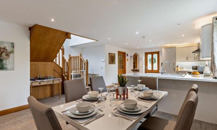3 Bed in Arthog 6