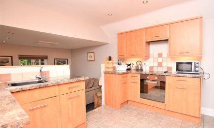 1 Bed in Holt 3