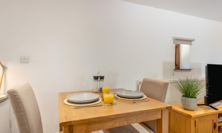 1 Bed in Tavistock 8