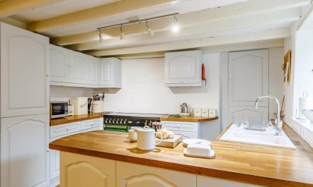 4 Bed in Yelverton 9