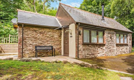 1 Bed in Abergavenny 2