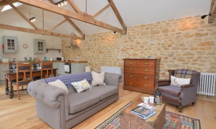 2 Bed in Stoke Abbott 2