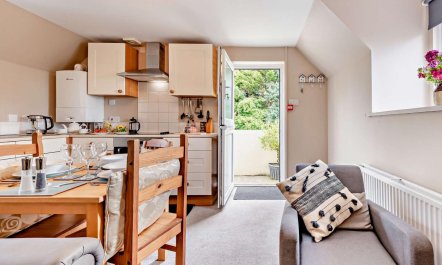 2 Bed in Cosheston 2
