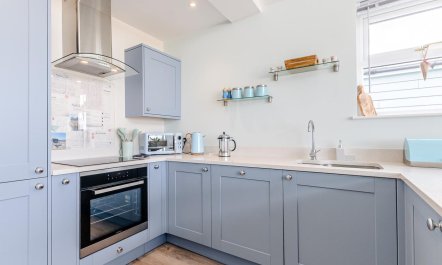 2 Bed in Whitstable 6