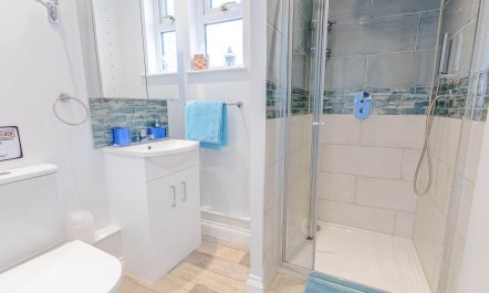 2 Bed in Whitstable 9