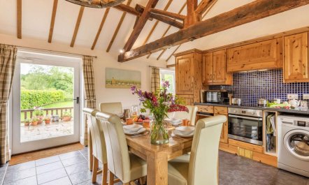3 Bed in Wareham 1