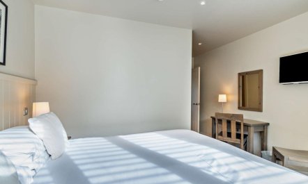 1 Bed in Saundersfoot 9