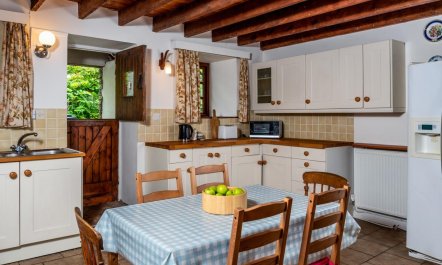 2 Bed in Brecon 8