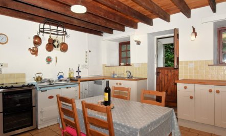 2 Bed in Brecon 6