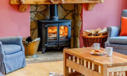 6 Bed in Dunkeld 2