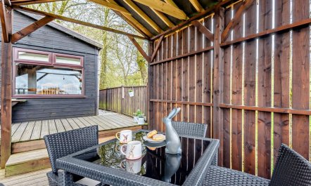 2 Bed in Leek 3