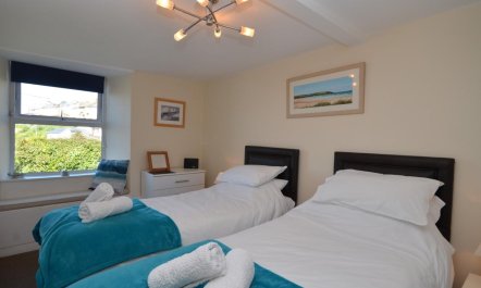 3 Bed in Brixham 8