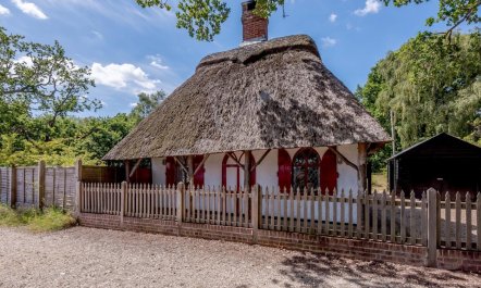 1 Bed in Brockenhurst 1