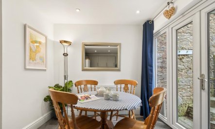 4 Bed in Brixham 5