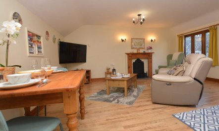 1 Bed in Lyme Regis 3