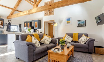 2 Bed in Holsworthy 2