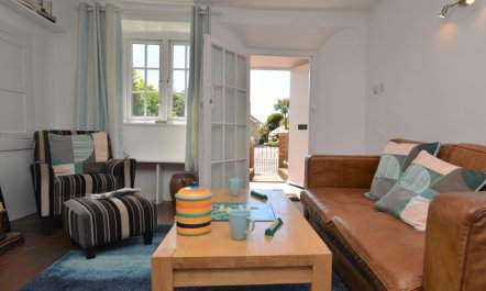 2 Bed in Charmouth 3