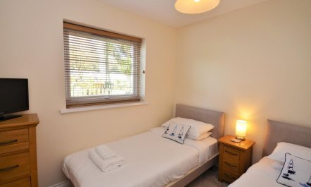 2 Bed in Brixham 7