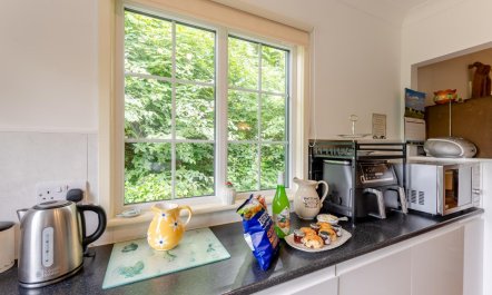 2 Bed in Newton Abbot 6