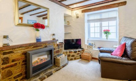 3 Bed in Ilfracombe 1