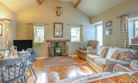 2 Bed in Huby 4