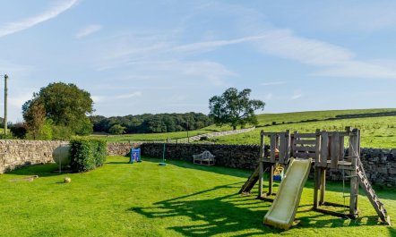 2 Bed in Huby 2