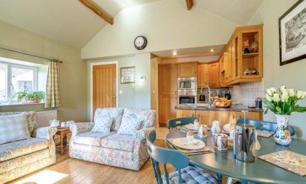 2 Bed in Huby 6
