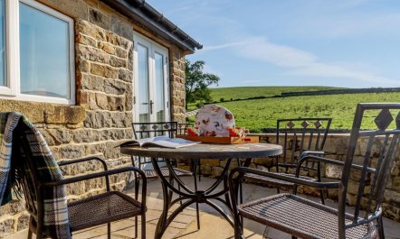 2 Bed in Huby 1