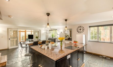 3 Bed in Holsworthy 4