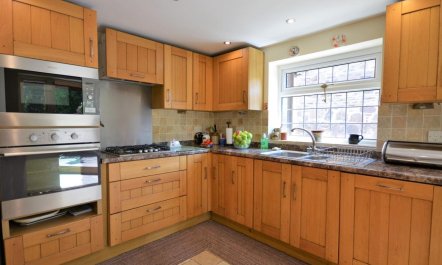2 Bed in Crickhowell 5