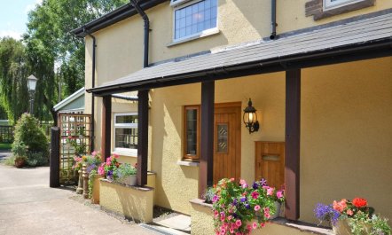 2 Bed in Crickhowell