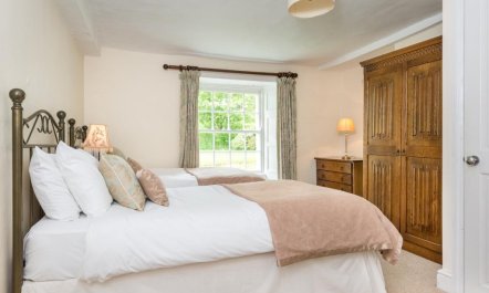 6 Bed in Workington 7