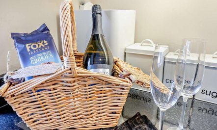 2 Bed in Broadway 7