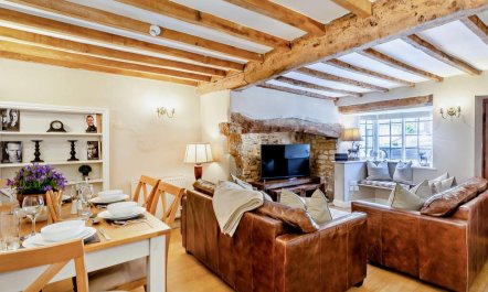 2 Bed in Broadway 1