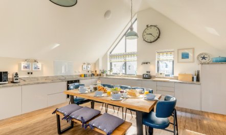4 Bed in Bideford 3