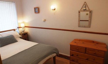 1 Bed in Saundersfoot 7