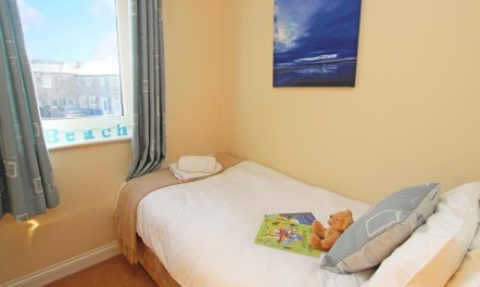 3 Bed in Seahouses 9