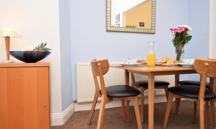 2 Bed in Ilfracombe 1