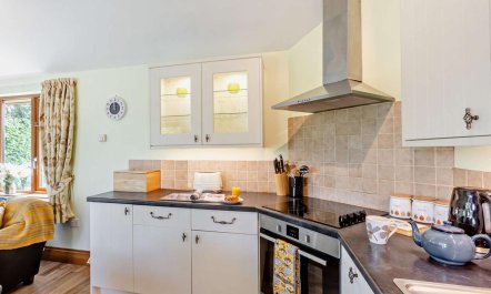 1 Bed in South Molton 6