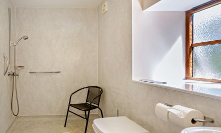 2 Bed in Conwy 7