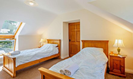 2 Bed in Conwy 8